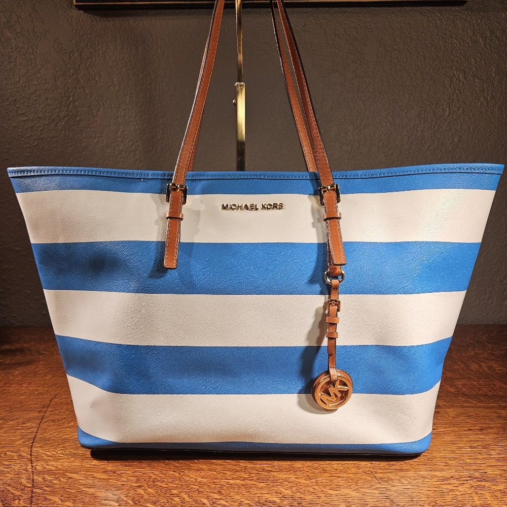 Michael Kors Jet Set Travel Stripe Calfskin Medium Tote Bag - Picture 2 of 13